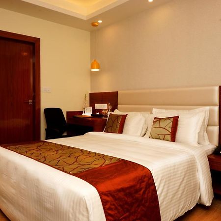 Hotel Amalfi Grand Patna  Pokoj fotografie