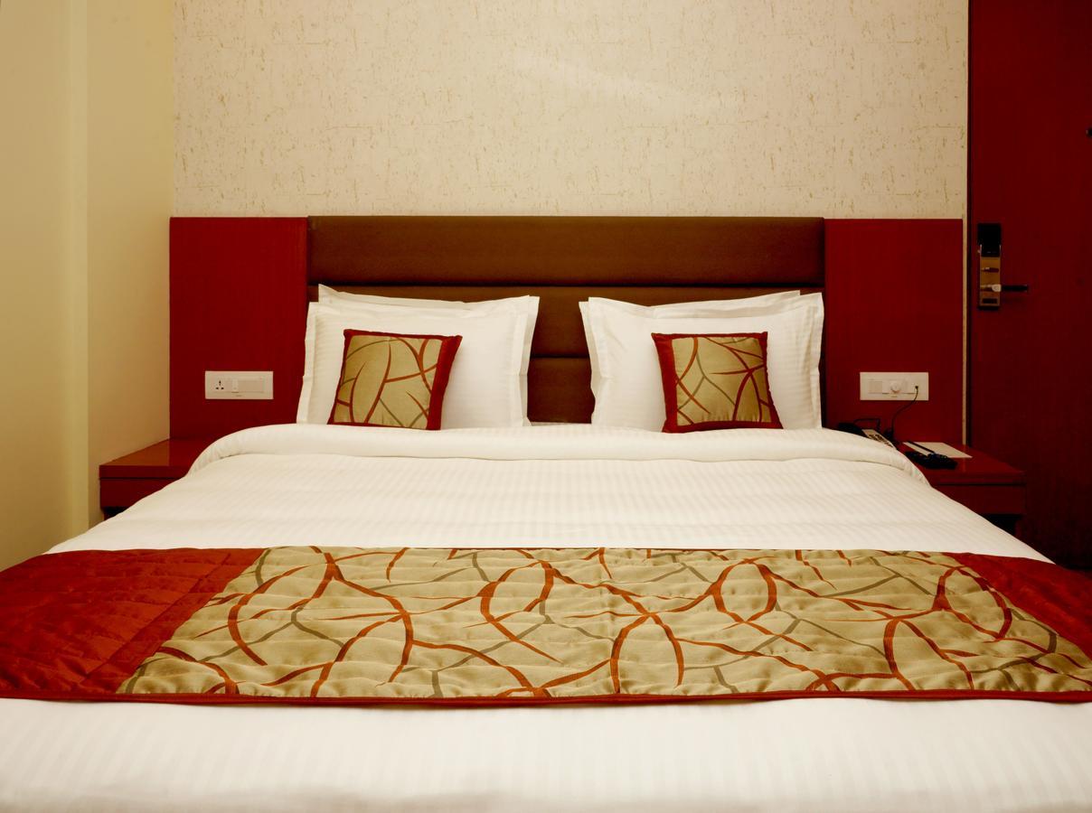 Hotel Amalfi Grand Patna  Pokoj fotografie
