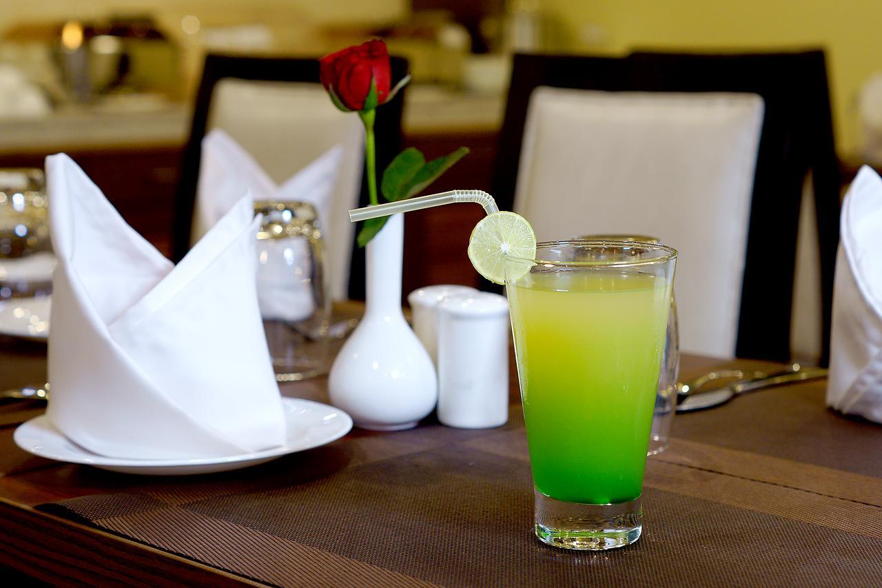 Hotel Amalfi Grand Patna  Pokoj fotografie