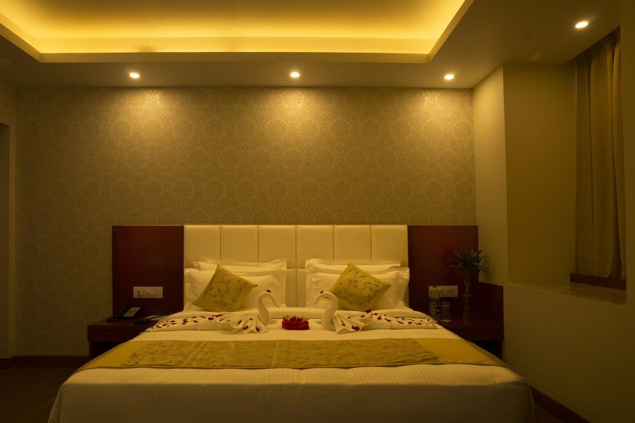 Hotel Amalfi Grand Patna  Pokoj fotografie